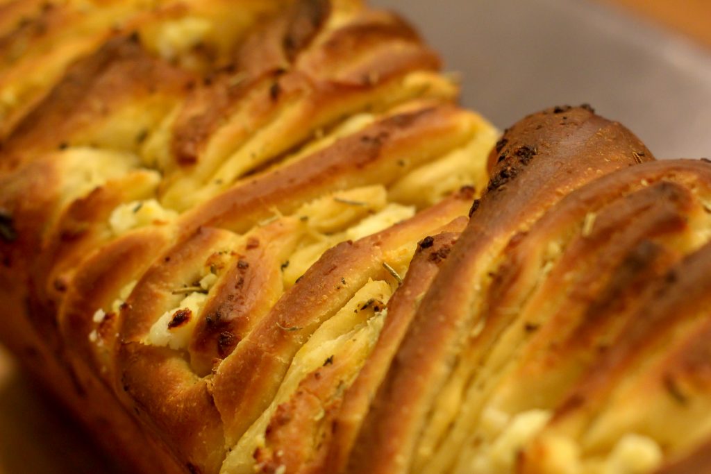 Greek Feta Cheese Pullapart Bread